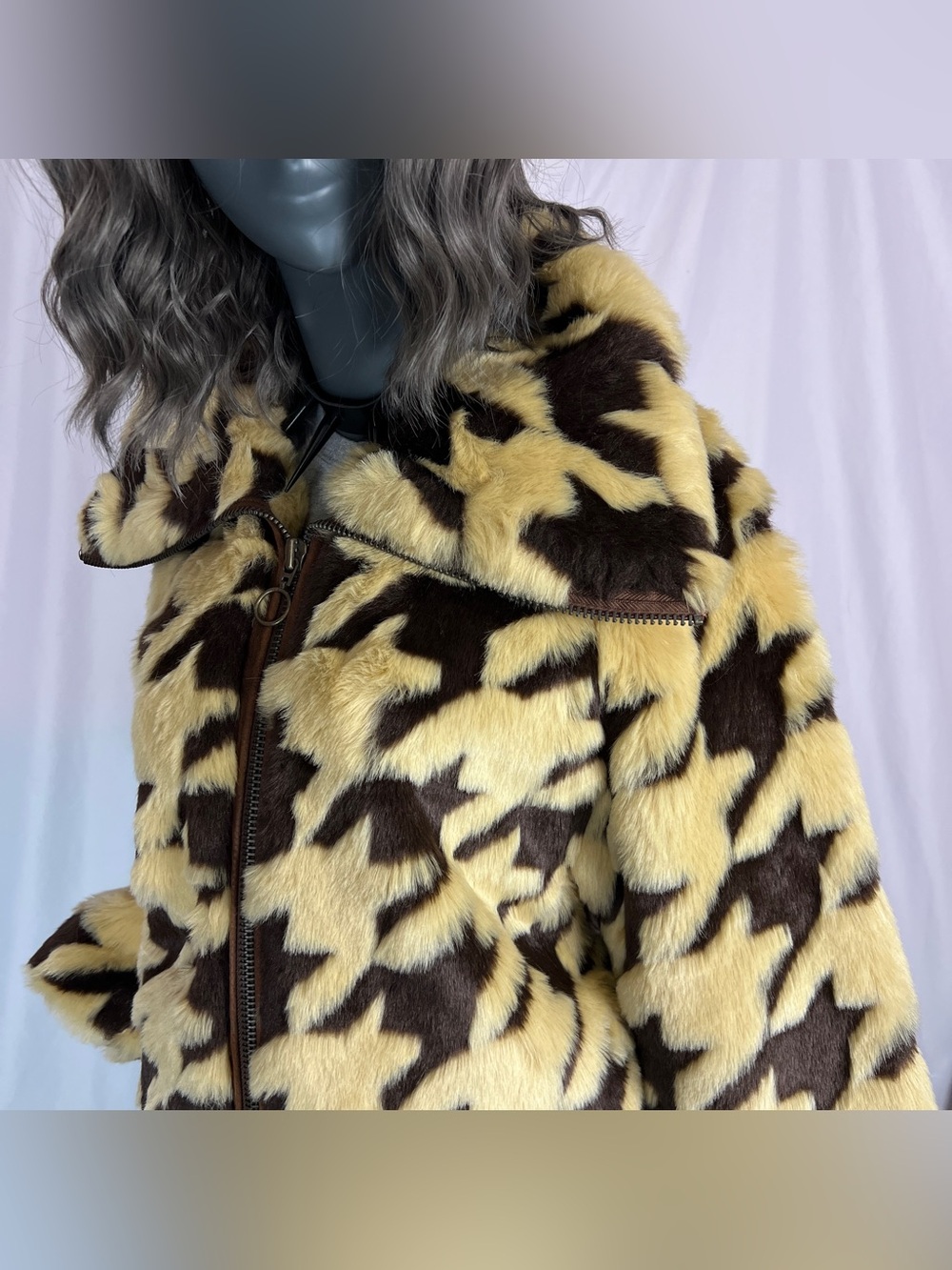 Rare Vintage 90s Brown & Cream Houndstooth Faux Fur & Suede Coat - Picture 4 of 9